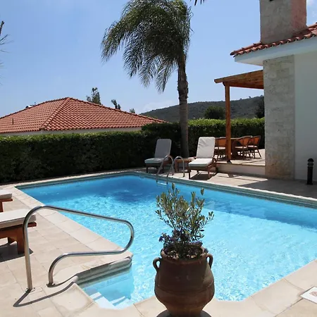 Eve Soultanina Villa Pissouri