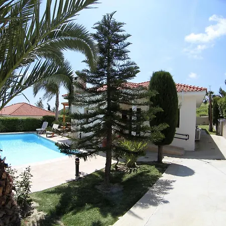 Eve Soultanina Villa