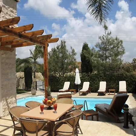Eve Soultanina Villa