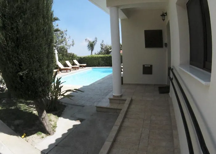 Vila Eve Soultanina *