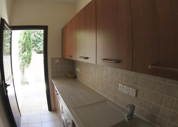 Eve Soultanina Vila Pissouri